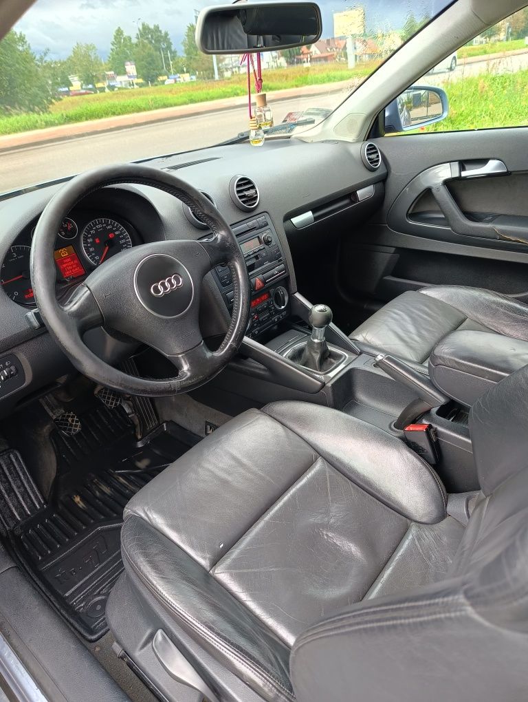 Audi a3 8P 1.9Tdi 105km Skóry Świeże Bt