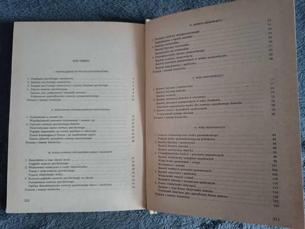Książka Psychologia rozwojowa, M. Przetacznikowa, 1979