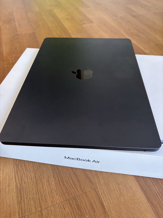 Macbook 15 M3 16/256GB 100% BATERIA GWARANCJA luty+ ETUI GRATIS