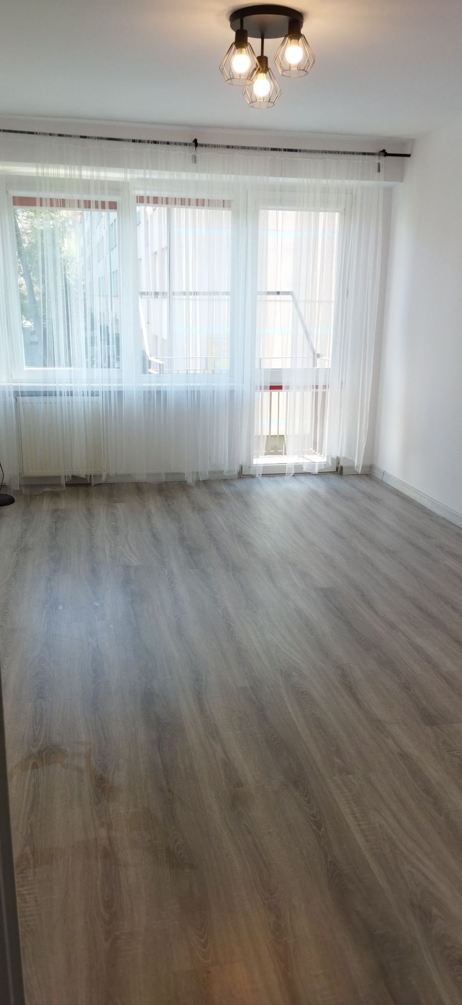 Sobieskiego 40 merów 2 pokoje balkon 1 piętro