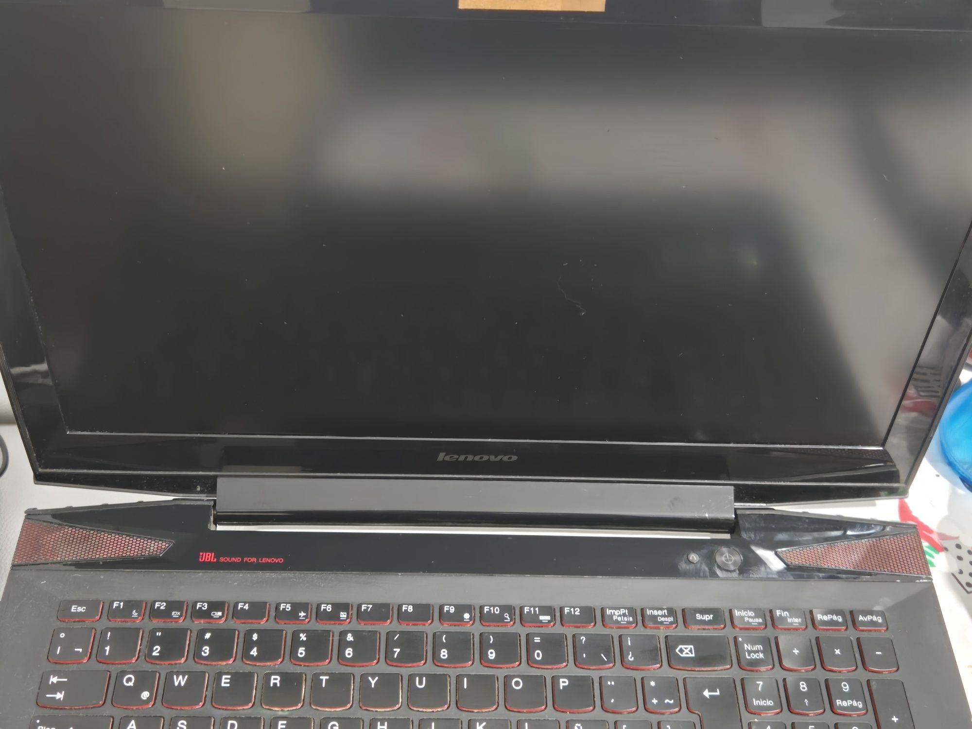 Portátil Gaming LENOVO Y50-70,com avaria