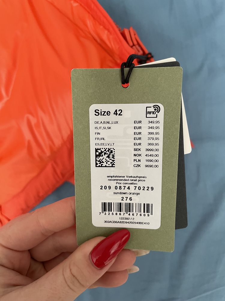 Продам куртку пуховик Marc o’polo оригінал з бірками