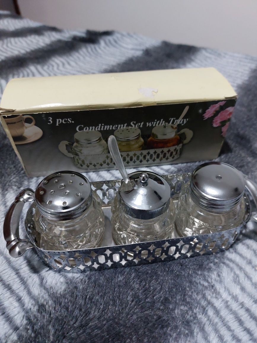 Conjunto de galheteiros
