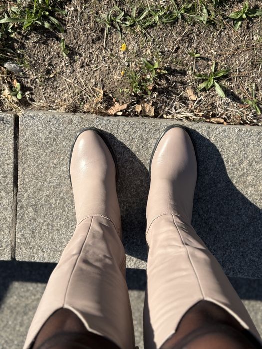 Сапоги кожаные зима бежевые каблук