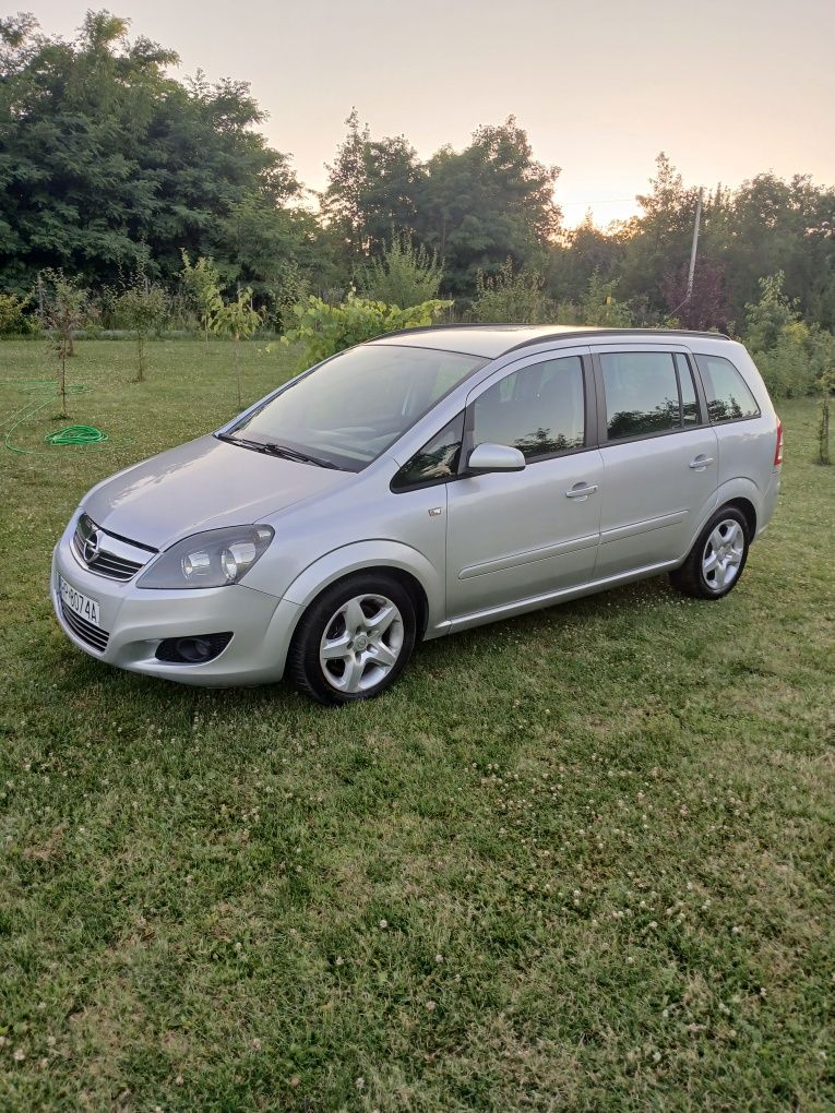 Opel Zafira B 1.9cdti 120km 7 osobowa. 2008rok