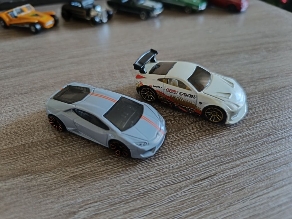 Hotwheels 1:64 vários