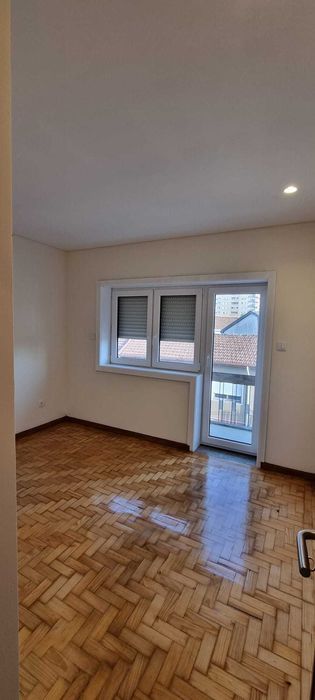 Arrendamento - Rio Tinto - proximo a estacao de Carreiras