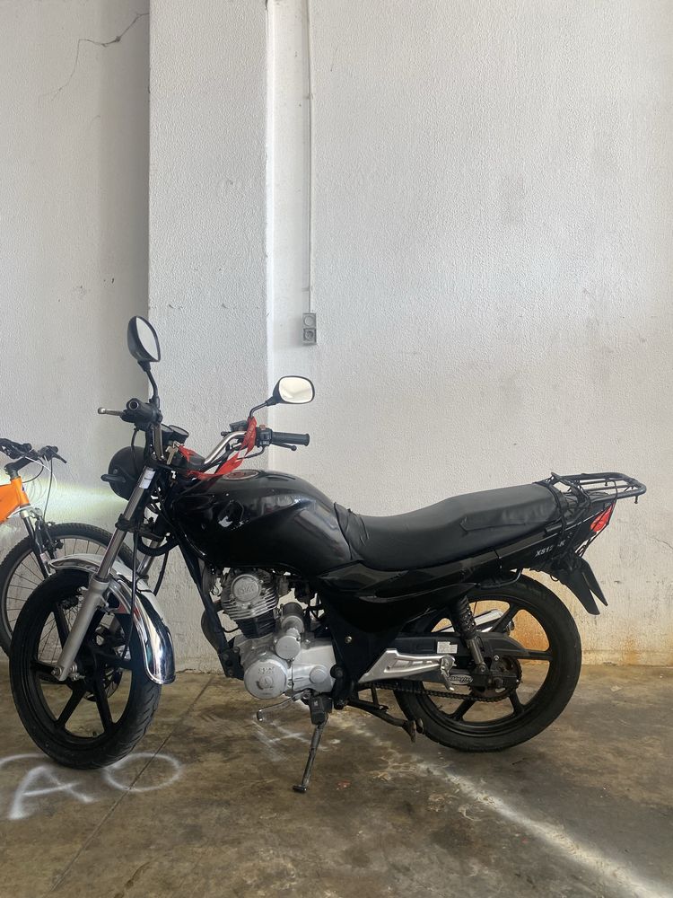 Motocicleta sym 125 cc