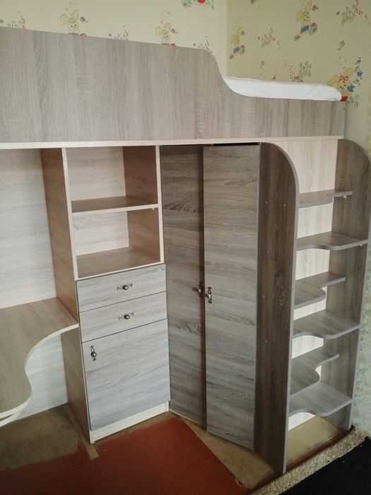 Продам ліжко - горищє.