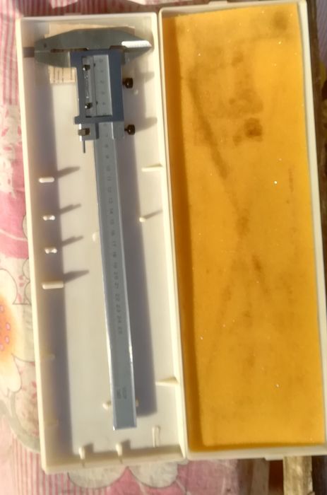 Продам штангенциркуль.