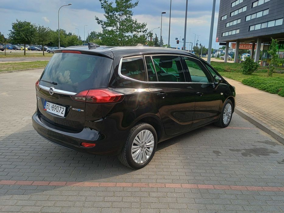 Opel Zafira lift 1.6t nowe LPG. 7 os,