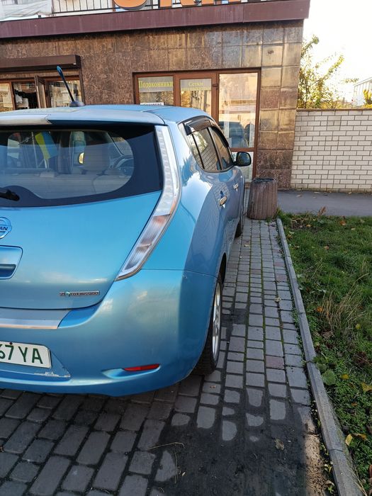 Nissan leaf 2011 Ниссан лиф