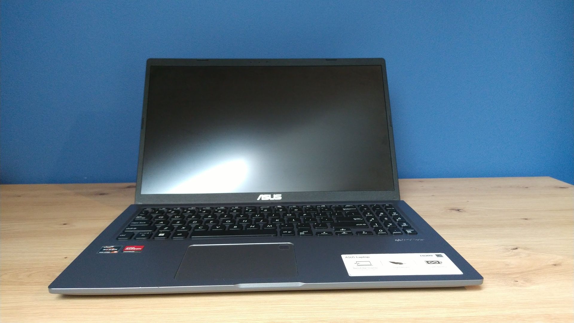 LAPTOP 15,6" ASUS Vivobook Ryzen 5 / 8Gb RAM / SSD-512Gb/ GW-2026 /W11