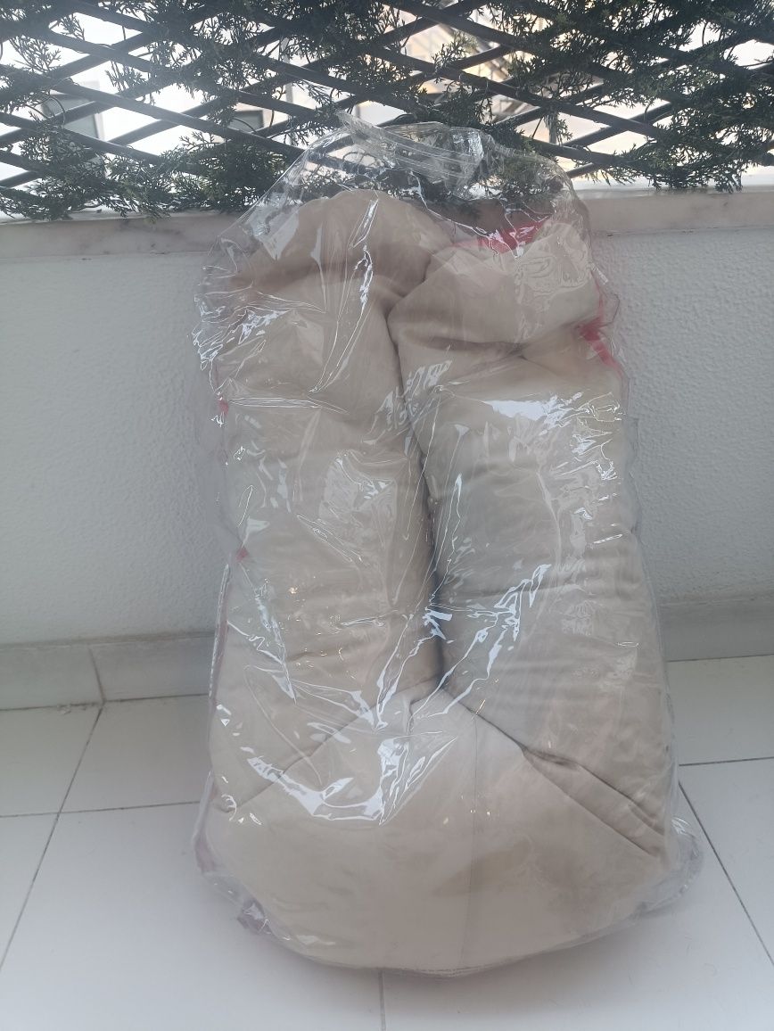 Almofada de amamentação BabiesRus