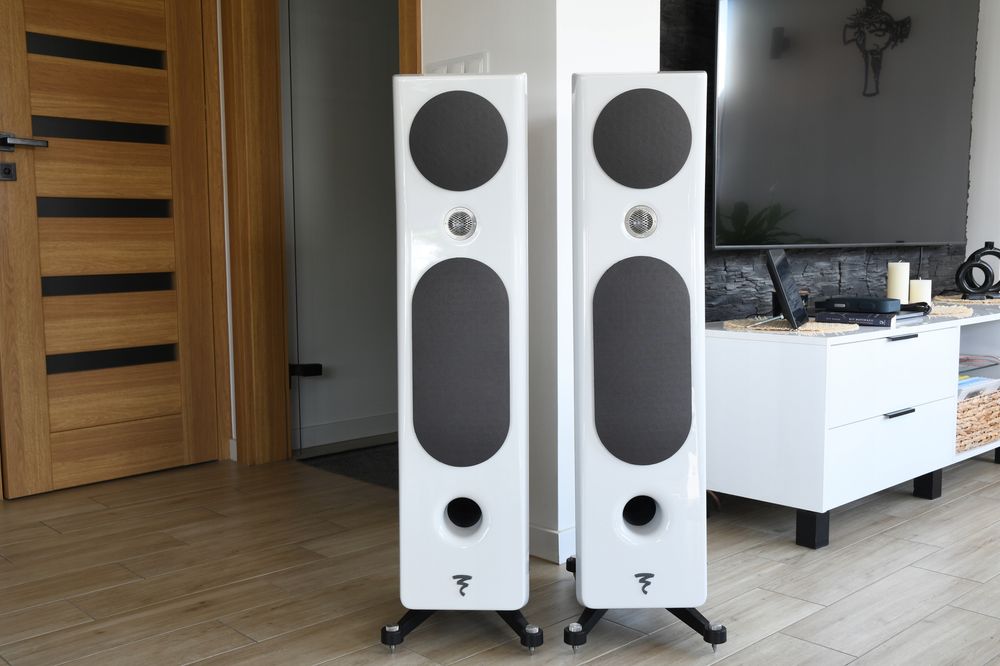 kolumny Głośnikowe podłogowe stereo Focal Kanta 2 w świetnym stanie!