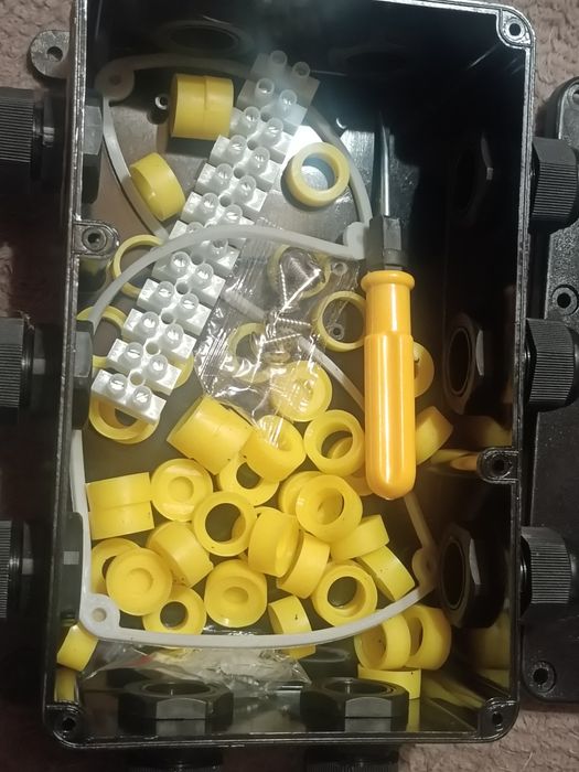 Skrzynka przyłączeniowa IP68