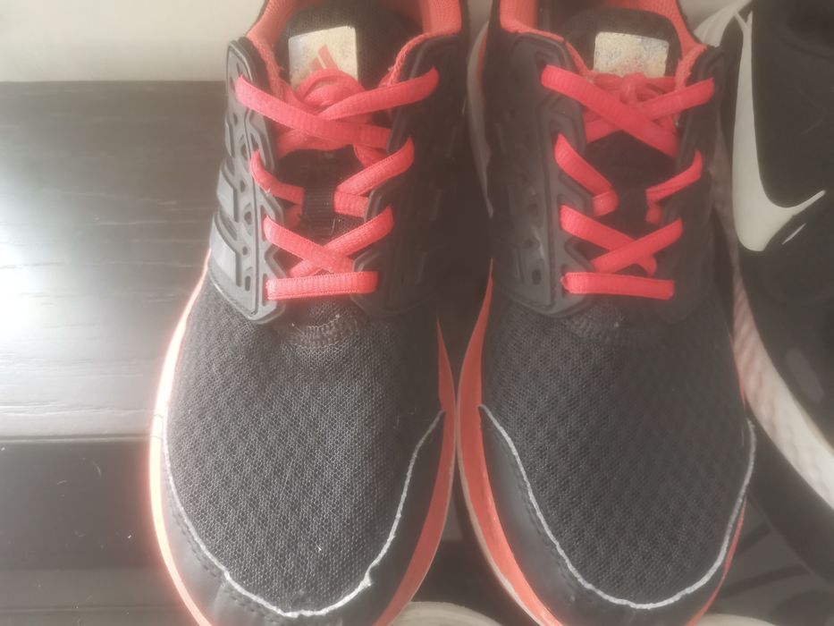 Ténis Nike e Adidas usados
