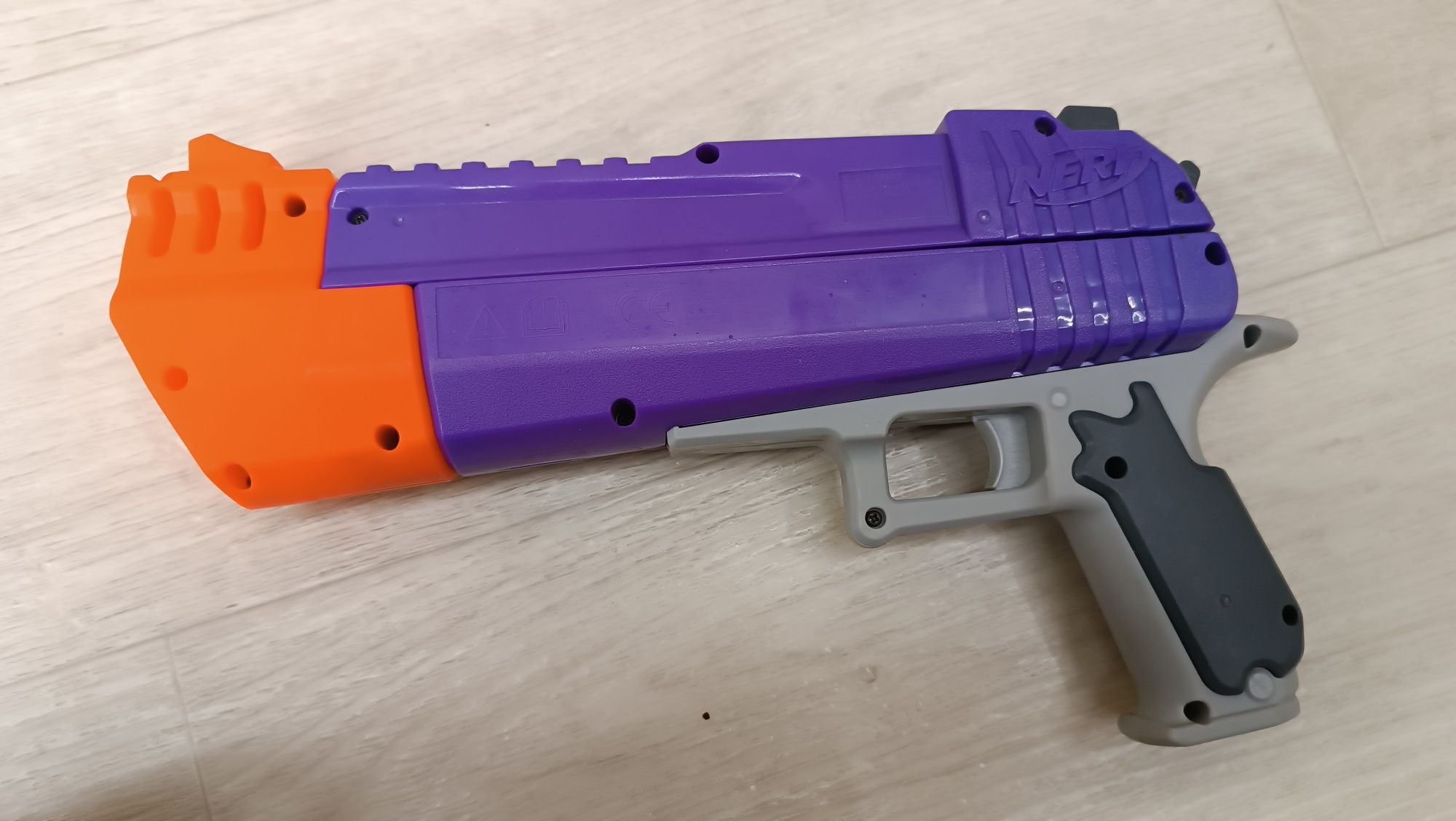 бластер в гарному стані Nerf Fortnite HC-E + 3 мега пулі