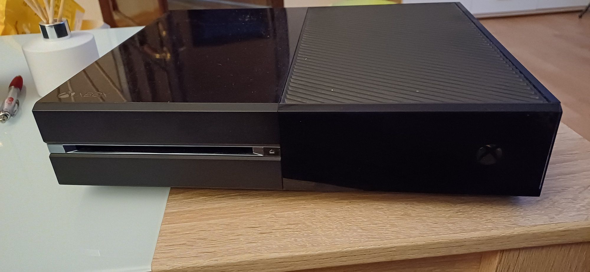 Xbox one zestaw z kinektem i grami