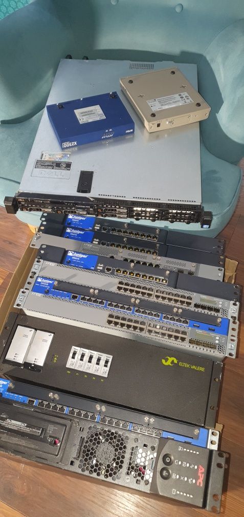 Serwererownia Dell R320.Juniper sxr 210.240.320. ER3300.APC ups