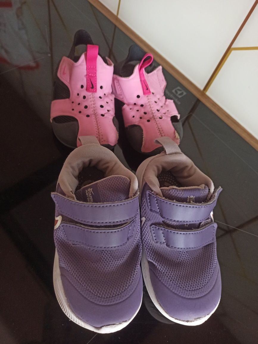 Buty sportowe, adidasy Nike 22 dziewczynka