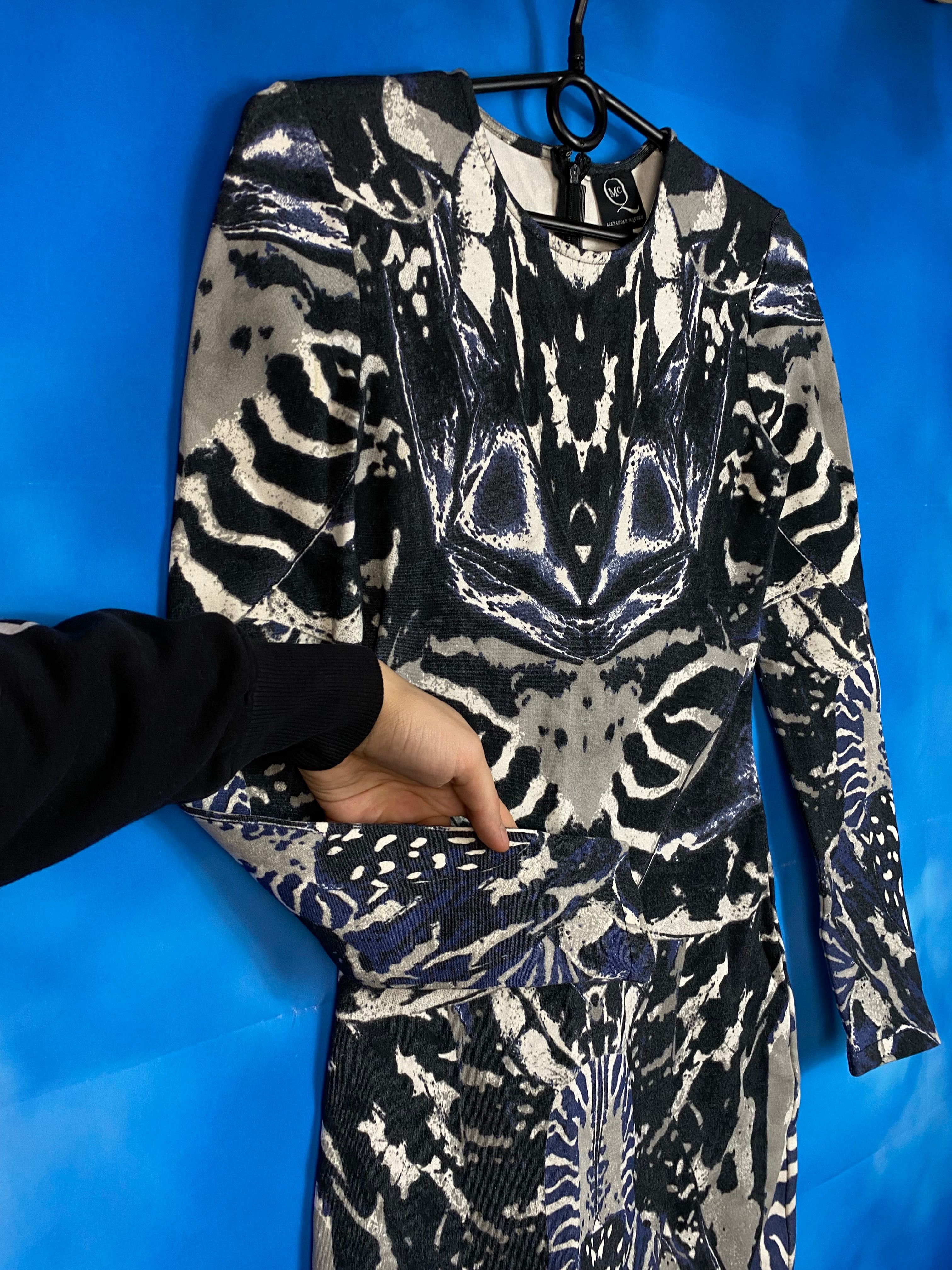 Alexander McQueen рідкісна сукня яскрава