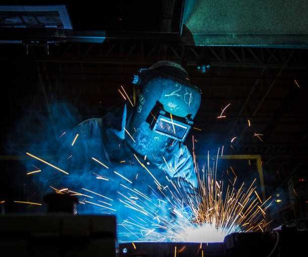 Услуги сварщика. Изготовление ворот, заборов, теплиц, ремонт техники.