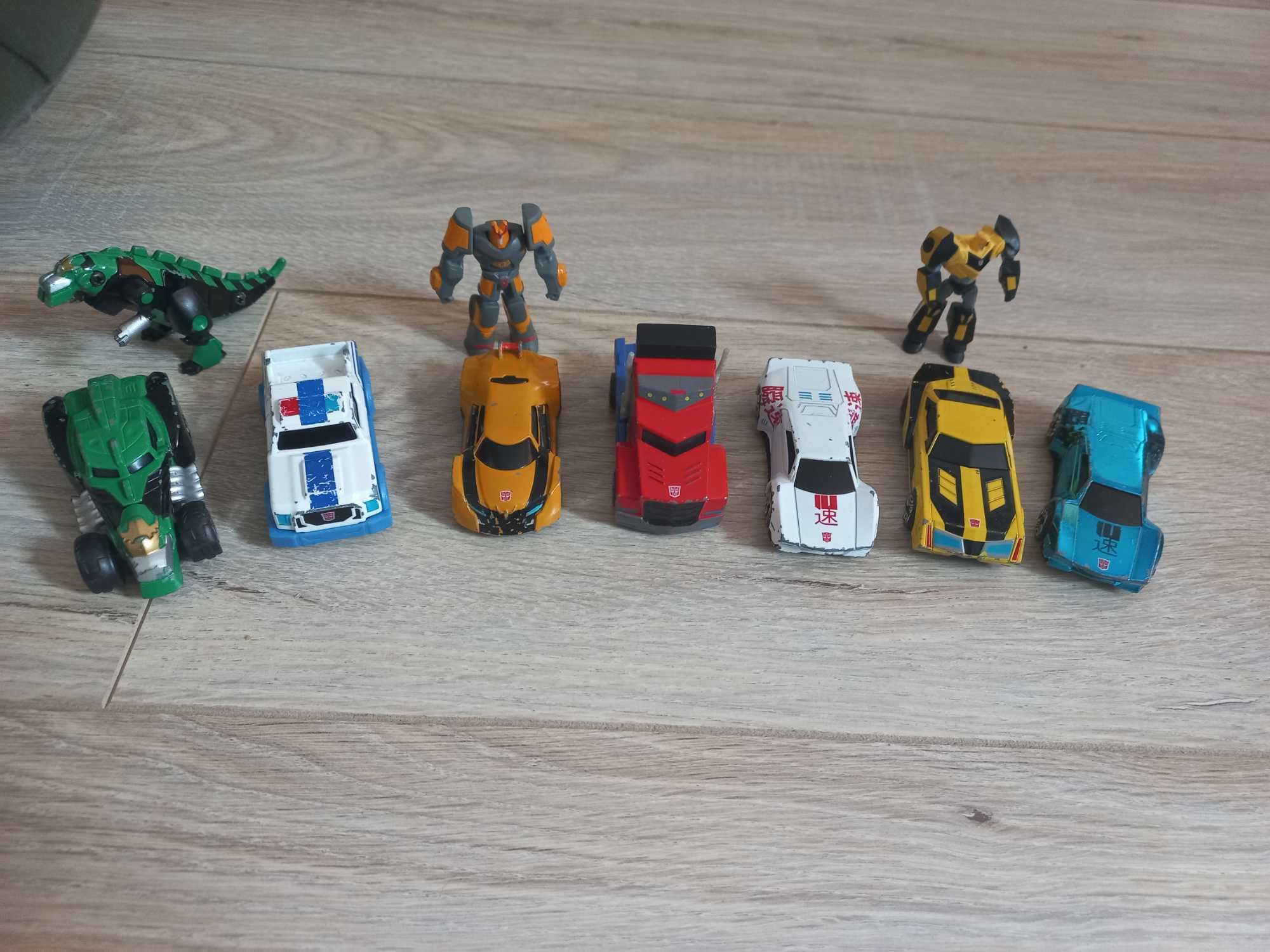 Transformers samochody resoraki i figurki Optimus Prime Bumblebee