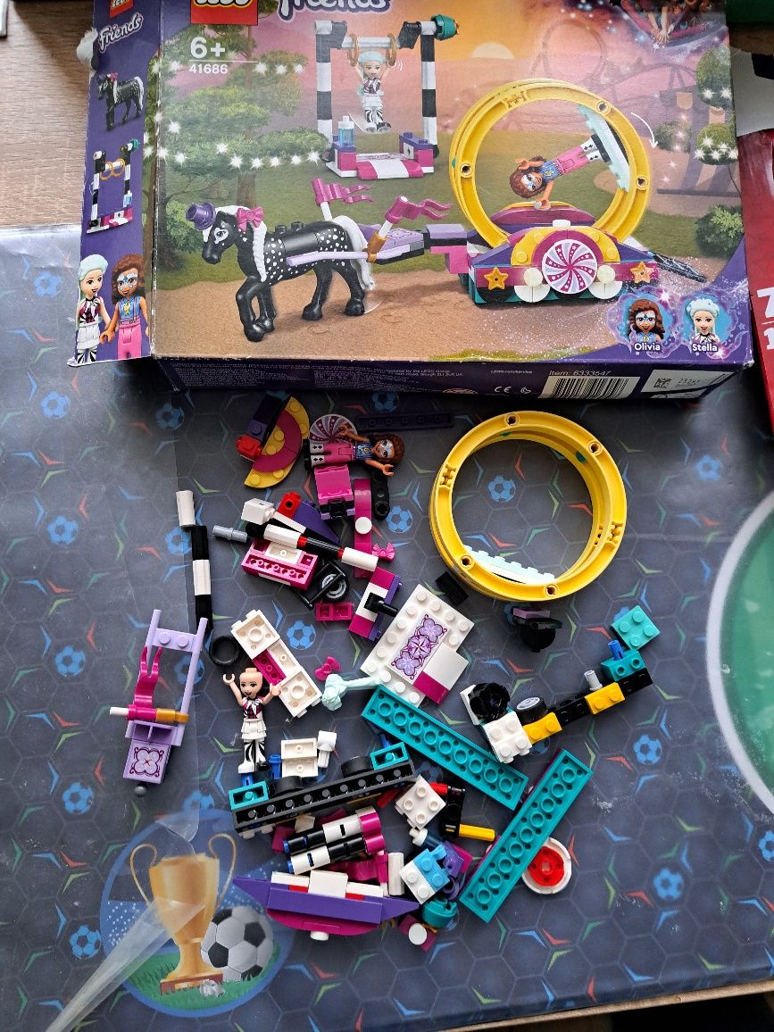 Lego friends dziewczynka