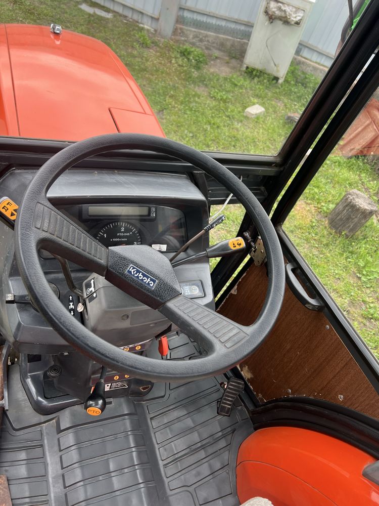 Продам трактор Kubota KL25