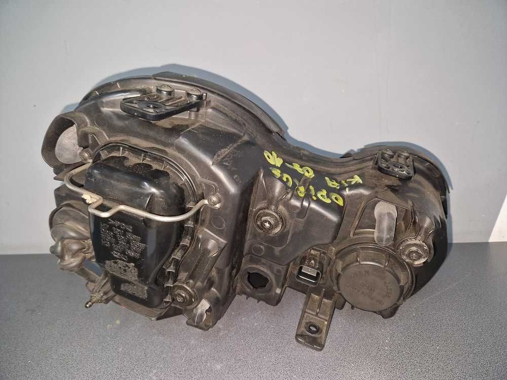 Kia Opirus 03-10 r. Lampa Lewy Przód Xenon