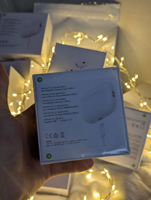 ‼️ПОДАРОК‼️AirPods Pro 2 - Святковий вибір, нова упаковка 

упаковка!