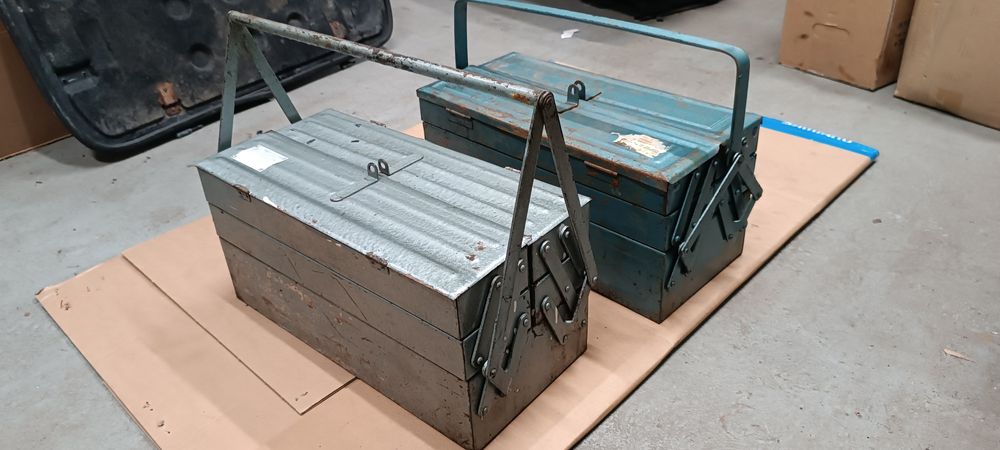 Skrzynki narzędziowe z łat 70