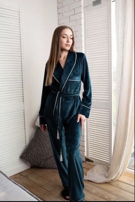 Велюровый костюм  для дома
