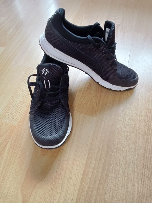 Кросівки кроссовки чоловічі оригінал розмір 44