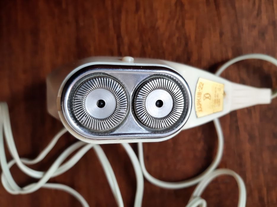 Электробритва Харьков 22 + 2 новых ножа Рабочая