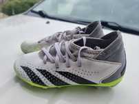 Korki dziecięce Adidas Predator Accuracy, rozmiar 34