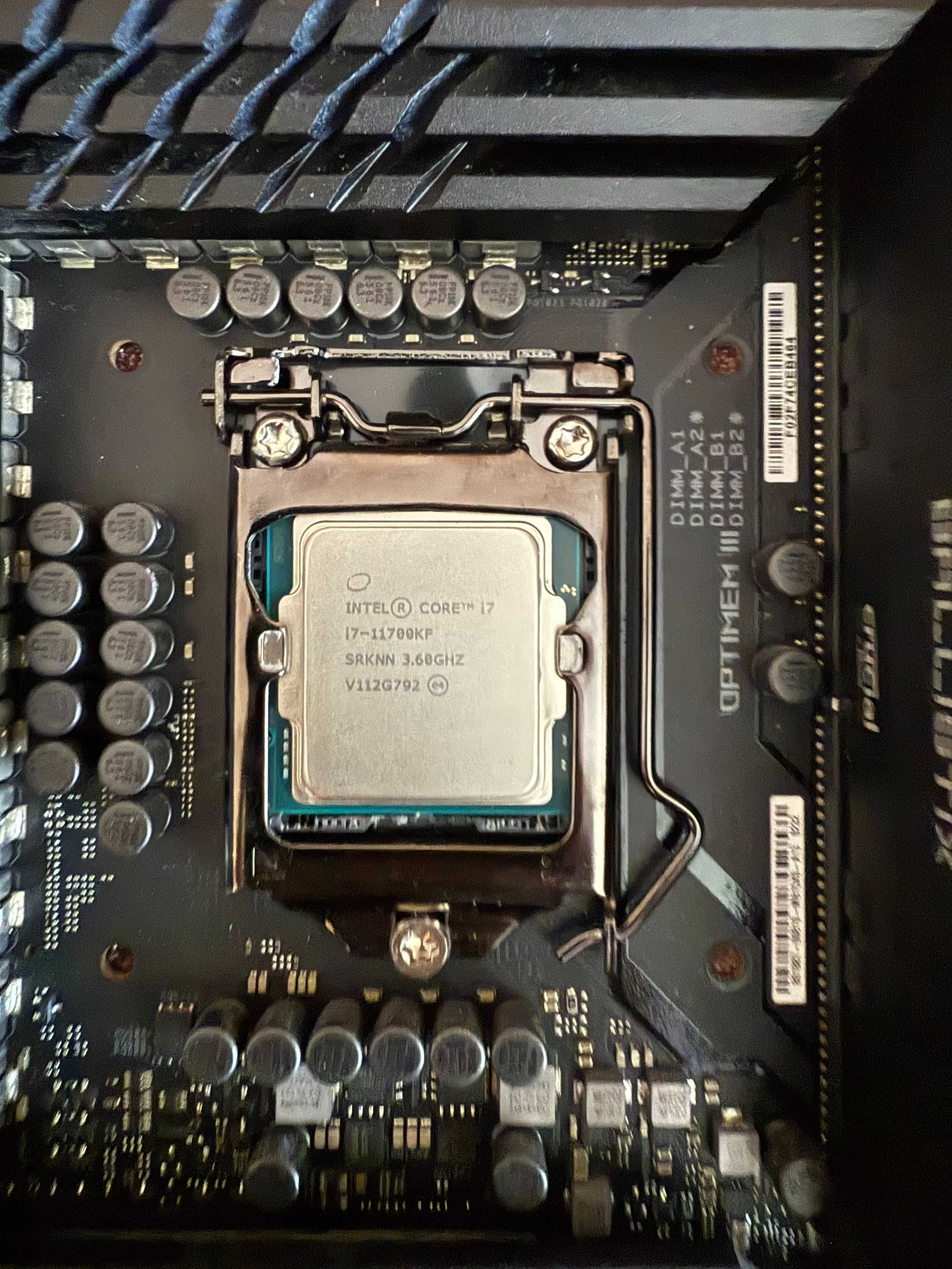 Intel i7-11700KF, Asus Maximus XIII Hero Z590, Crucial DDR4 3200 32GB