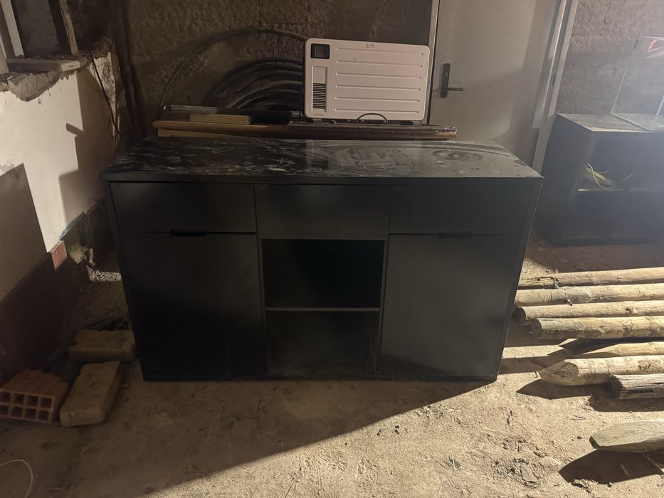 Moveis, aparadores e consolas