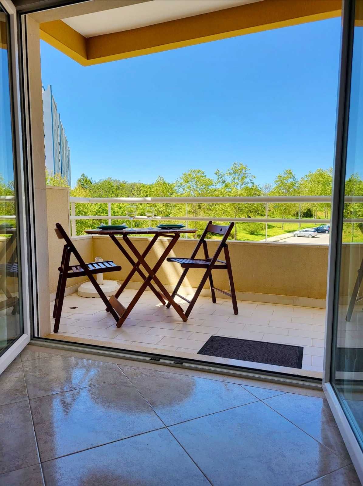 Arrendo temporada inverno-Apartamento T1, Praia Rocha,piscina, garagem