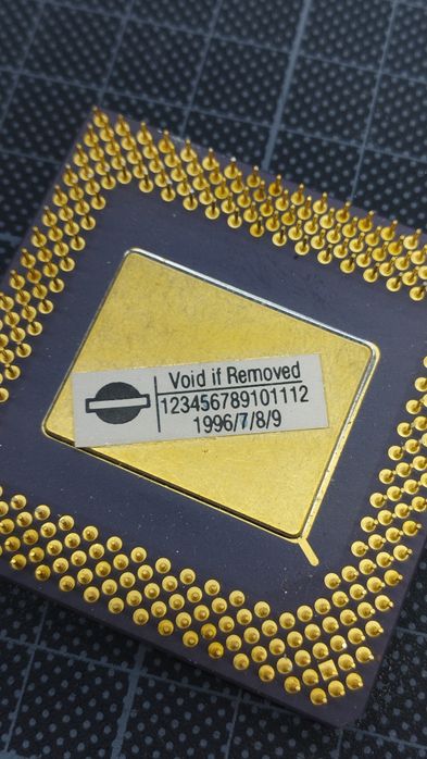 Процессор AMD-5K 1996г.