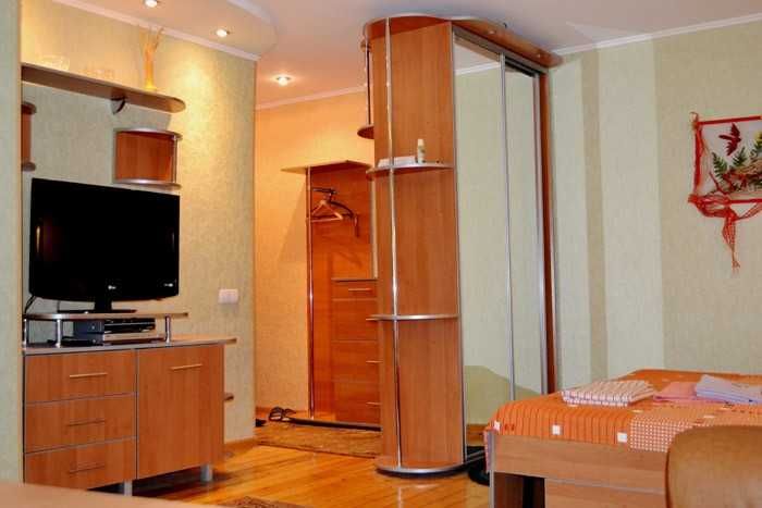 Оренда 1 кімнатної квартири Пр. Соборний 97- Власник (без комісії)