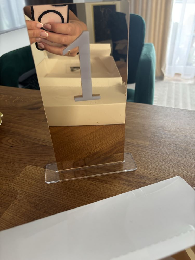 Zlote Numerki na stoly wesele