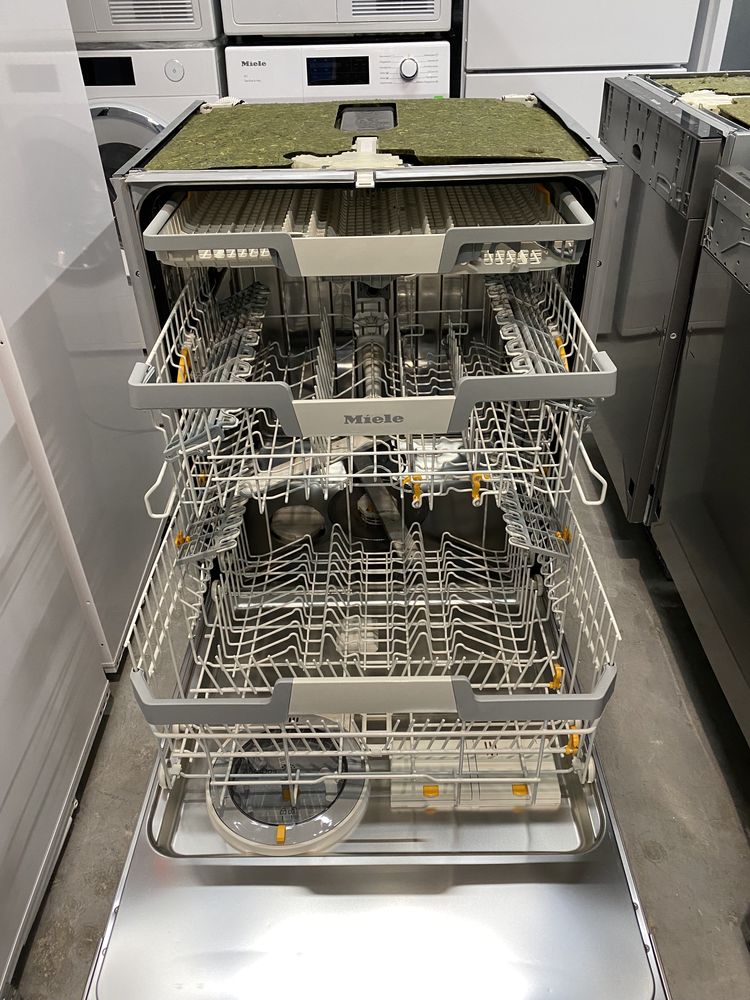 Посудомийна машина фірми Miele G 7315 SCi XXL