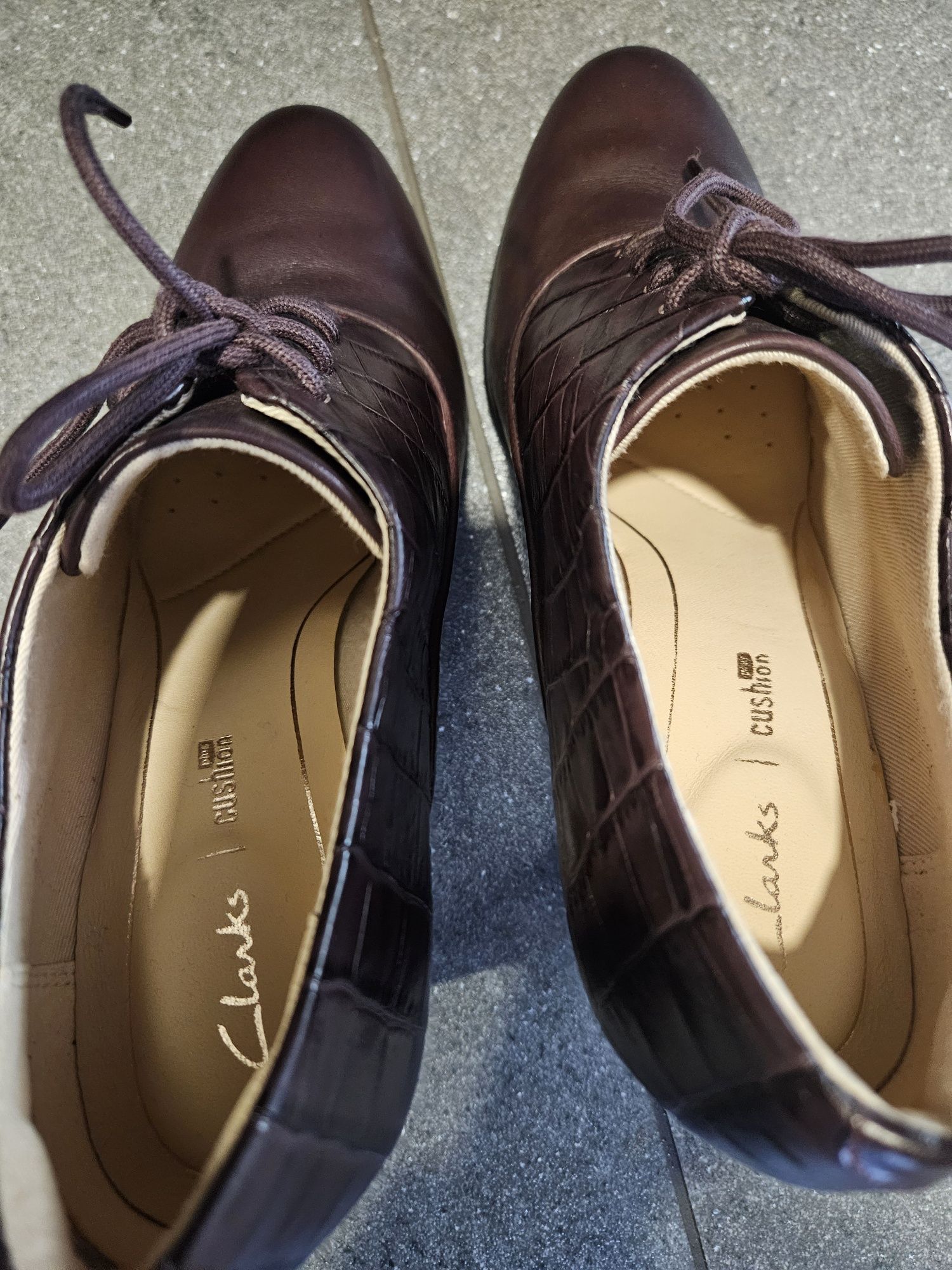 Clarks Kaylin Ida - 39,5 jak nowe. 9cm obcas, skóra naturalna