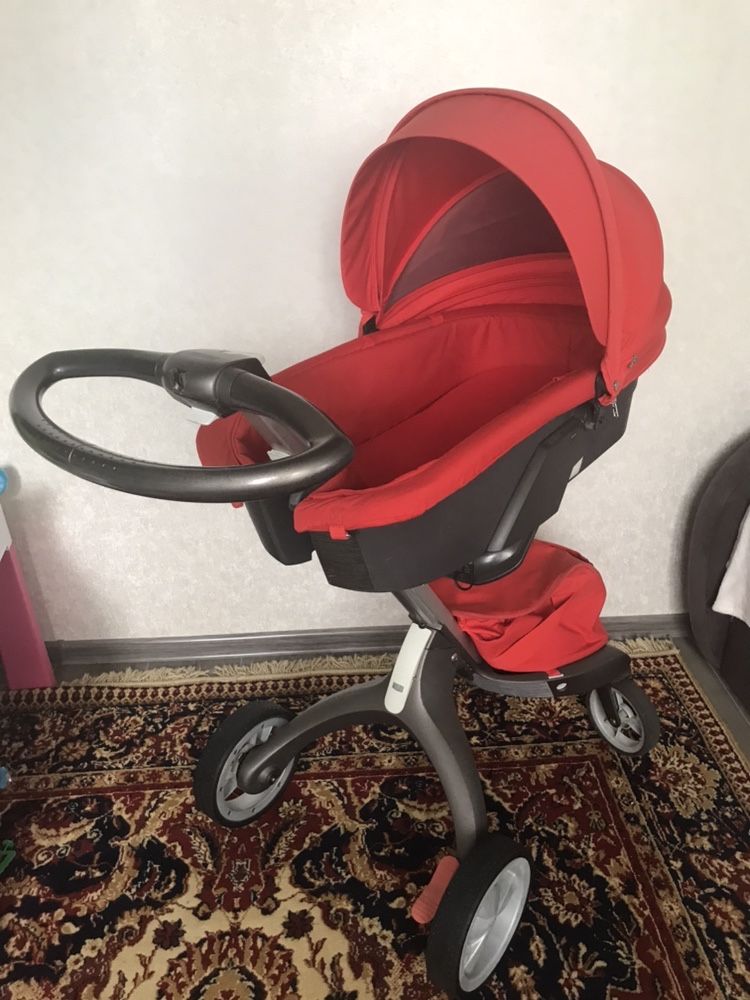 Коляска Stokke Xplory v4 2в1