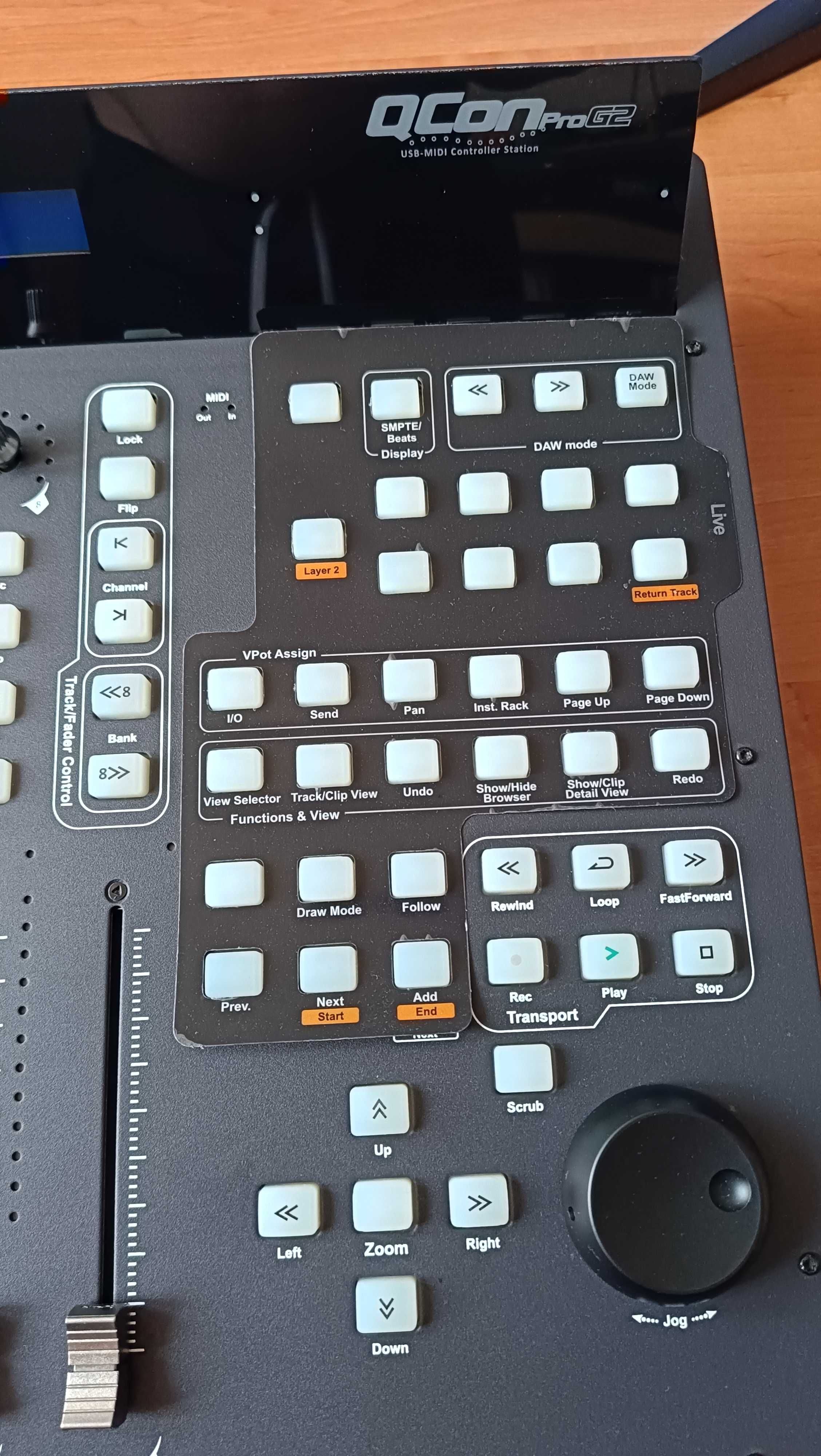 iCON QCon Pro G2 konsoleta mikserska