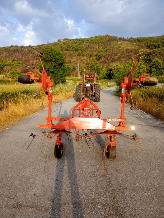 Virador de feno Kuhn GF 5001 MH Digidrive