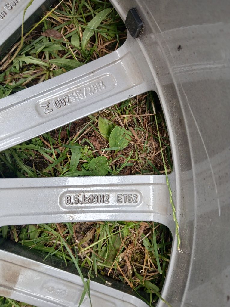 Super stan Felgi Aluminiowe Mercedes 19 cali z oponami michelin pi
