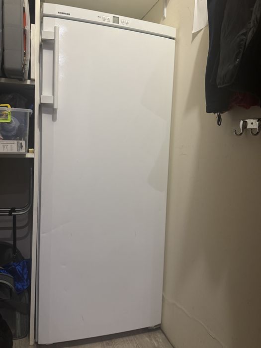 Морозильна камера LIEBHERR GN 2323